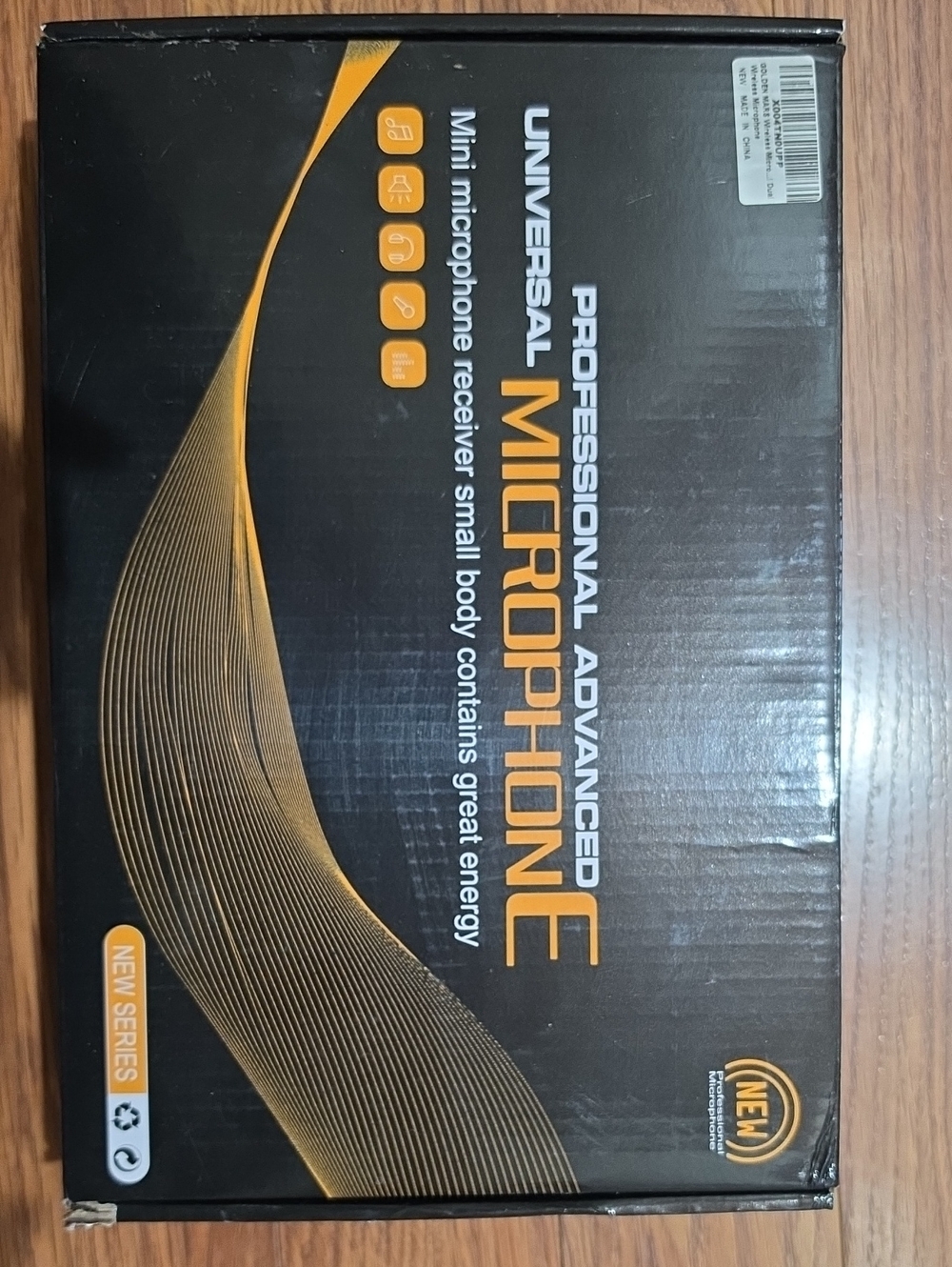 Set Of 2 Wireless Microphones